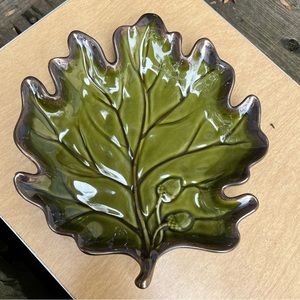 Home American Simplicity Green Maple Leaf Dish